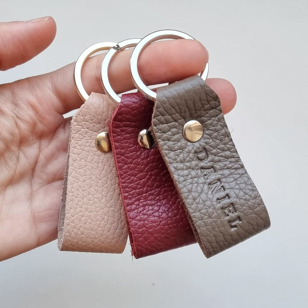 Custom engraved keychain for women, perfect gift from leathergoods43