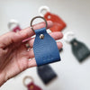 Llaveros con nombres personalizados. Hechos a mano en Ubrique con piel de alta calidad. LeatherGoods 43