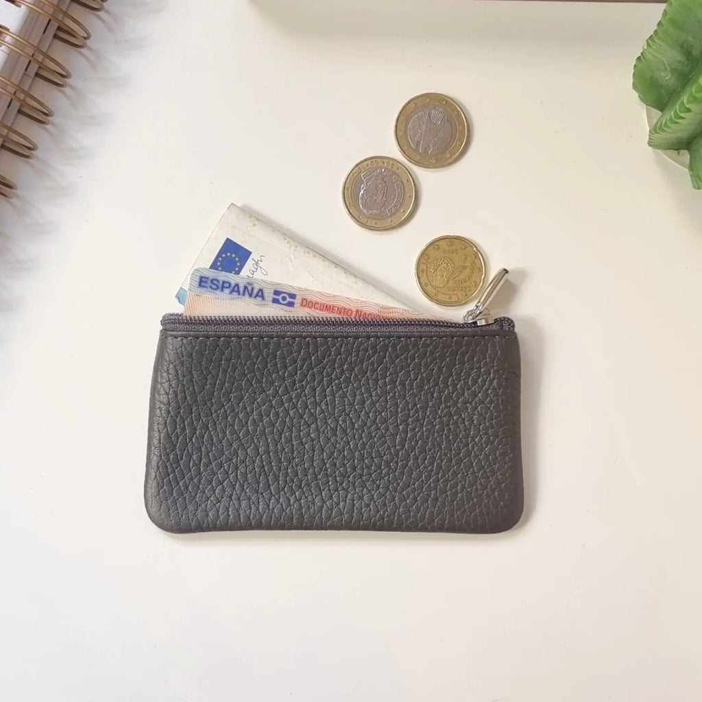 Personalized leather wallet with zip closure, ideal for gifting
